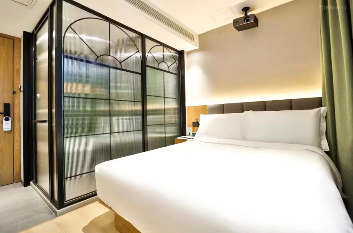 True Go Hotel - Shanghai Jing'An Temple Nanjing West Road Buitenkant foto