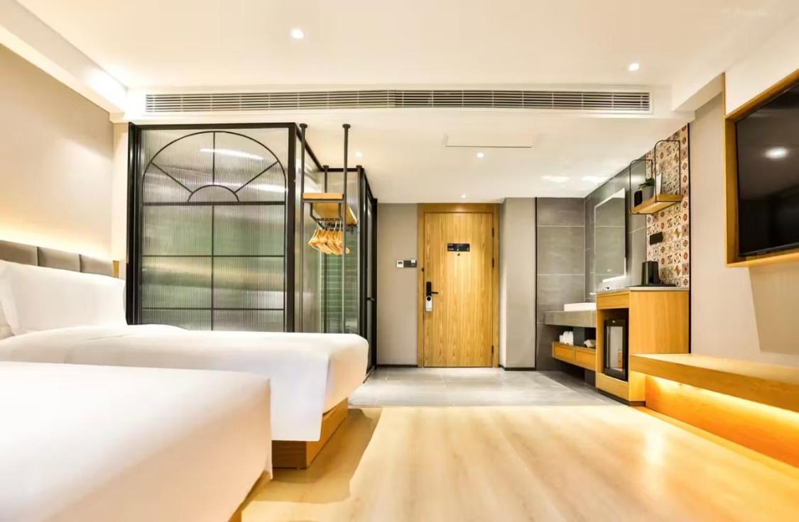 True Go Hotel - Shanghai Jing'An Temple Nanjing West Road Buitenkant foto