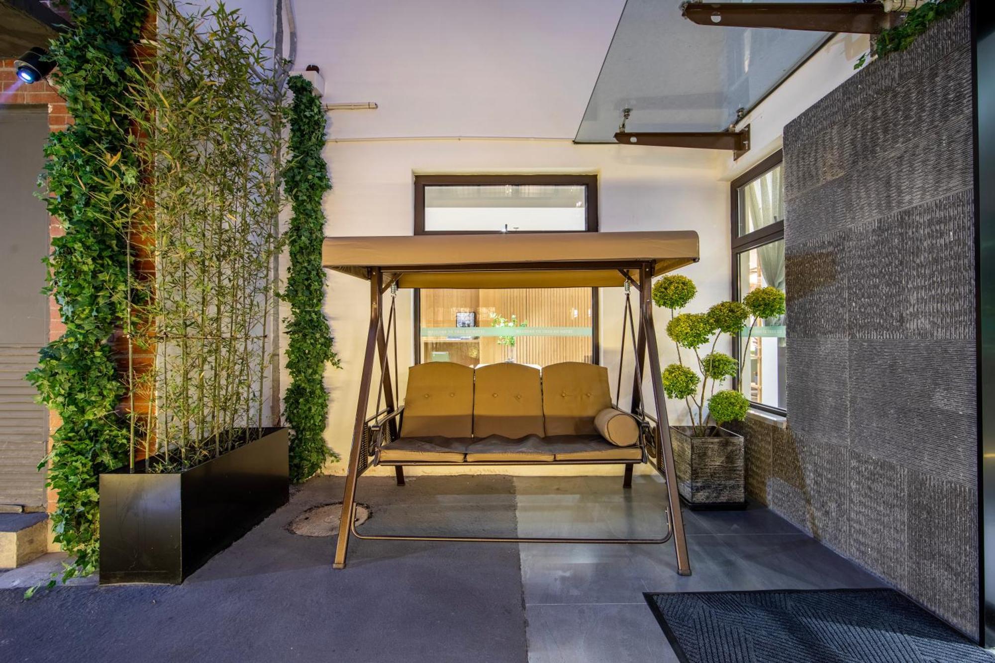 True Go Hotel - Shanghai Jing'An Temple Nanjing West Road Buitenkant foto
