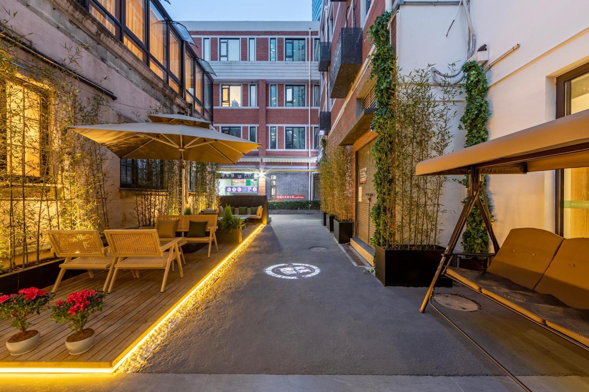 True Go Hotel - Shanghai Jing'An Temple Nanjing West Road Buitenkant foto