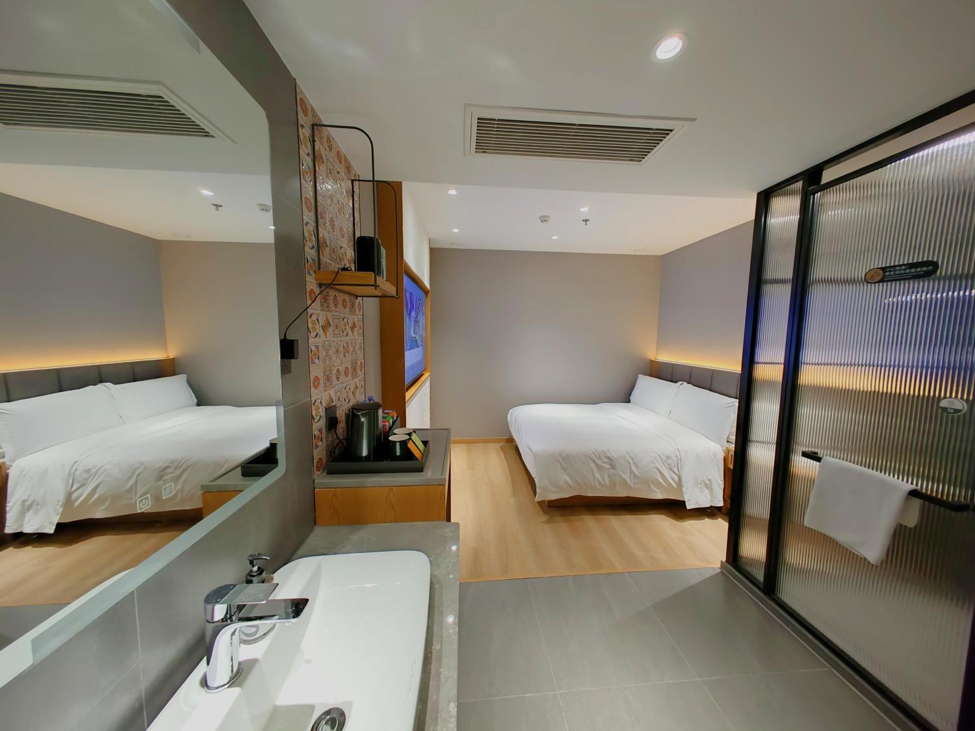 True Go Hotel - Shanghai Jing'An Temple Nanjing West Road Buitenkant foto